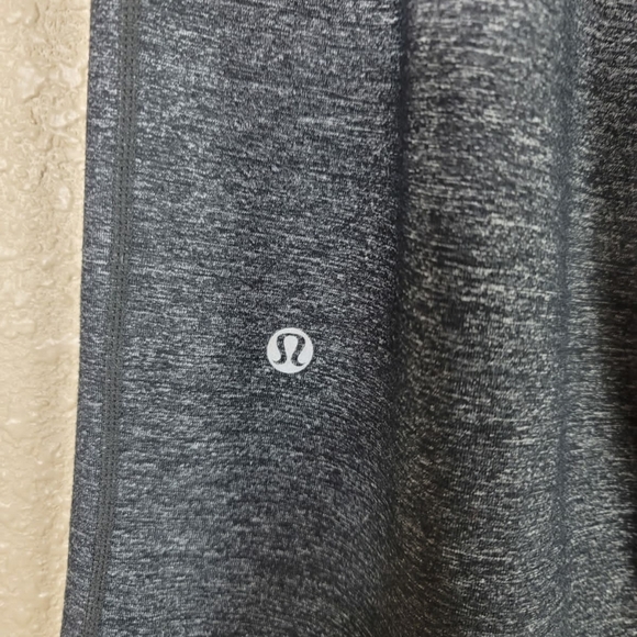 LULULEMON RELAXED FIT CROP II PANTS GREY SIZE 8 - Picture 6 of 7